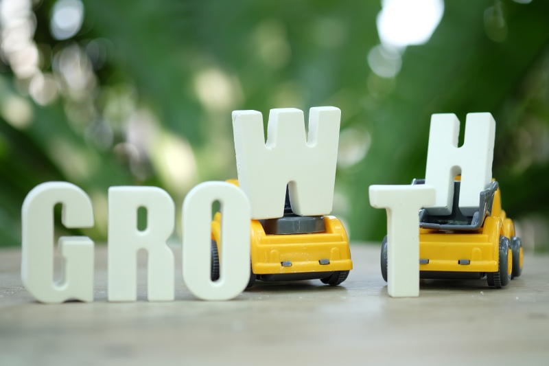  Empowering B2B Success: Brick Marketing’s New AI Services Boost Efficiency & Growth